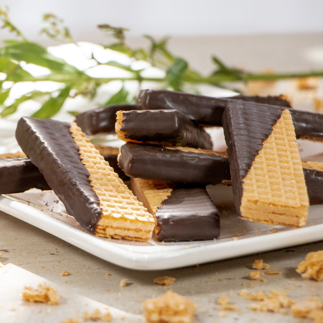 EN EL DÍA INTERNACIONAL DE LAS GALLETAS MASTER MARTINI PRESENTA DOS “MUST” PARA PARA PREPARAR Y DECORAR LAS POPULARES “COOKIES” BAÑADAS EN CHOCOLATE