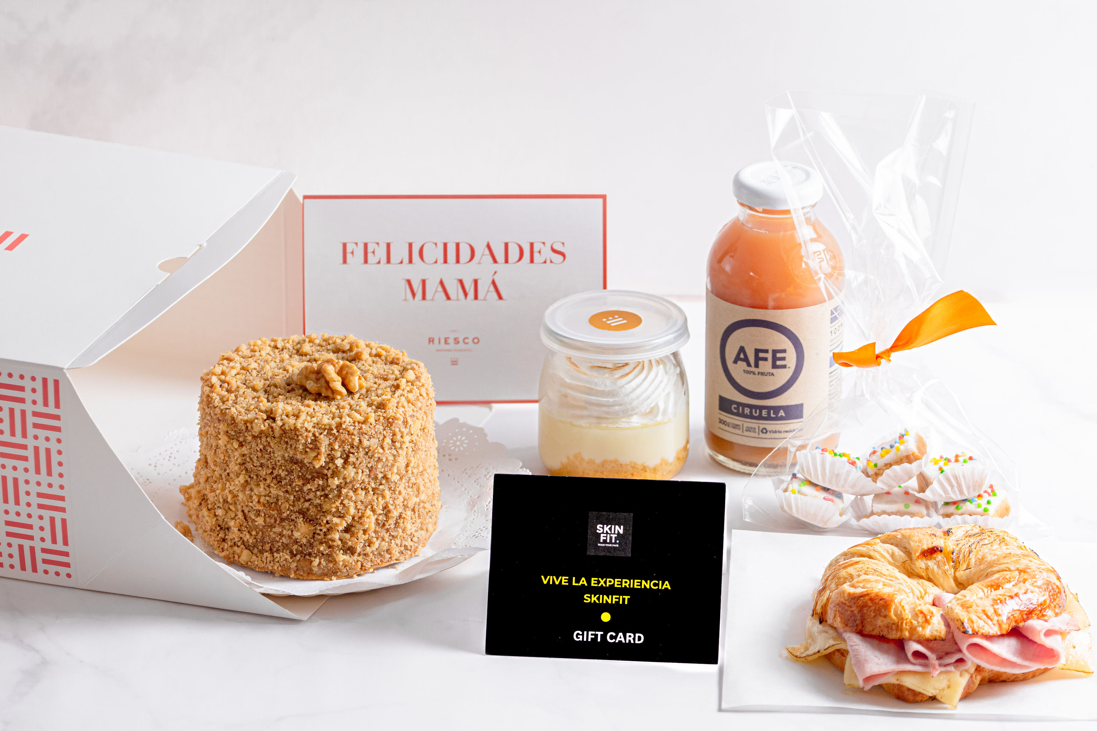 EN EL DÍA DE LA MADRE RIESCO REPOSTERÍA ESTRENA UN ENCANTADOR BOX PARA CELEBRARLAS COMO ELLAS SE LO MERECEN
