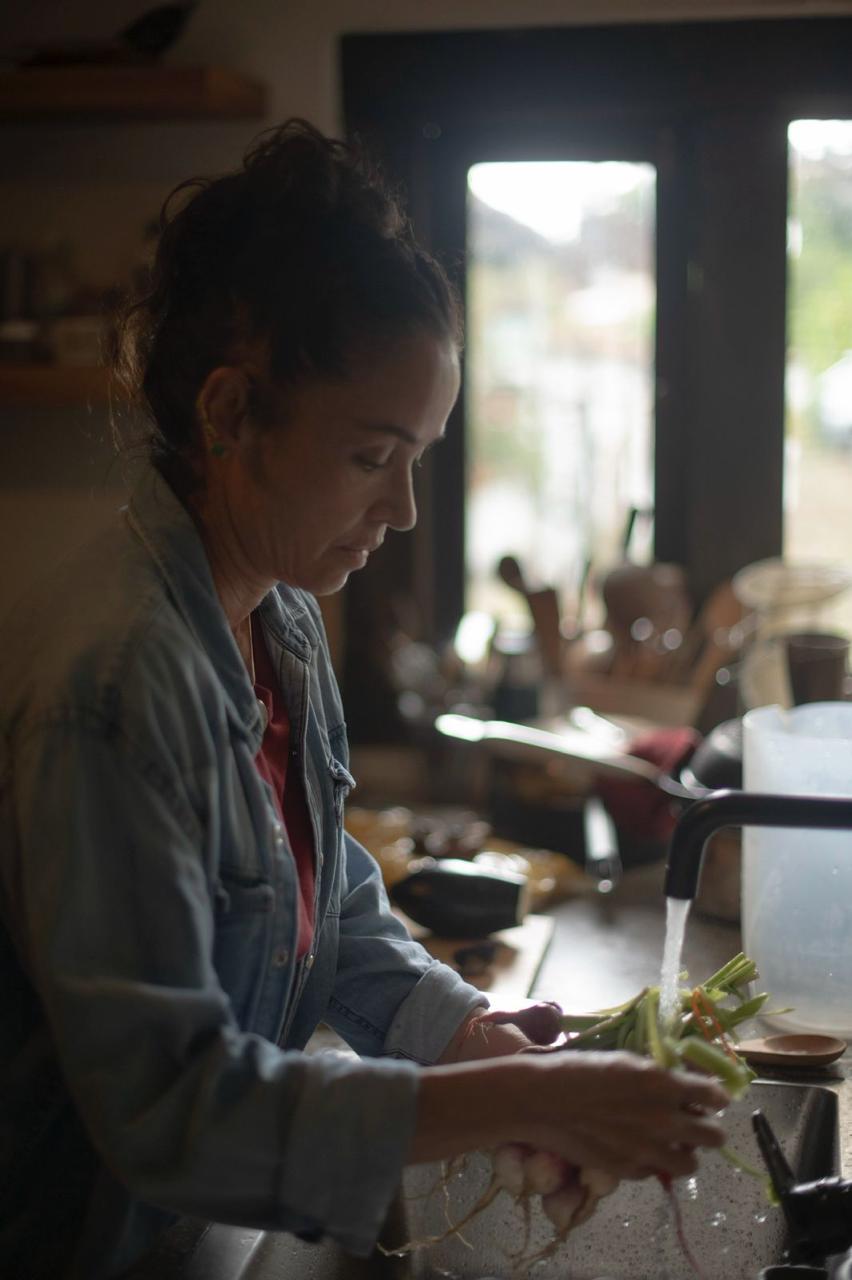 Catalina Vélez inaugura Niebla, un proyecto que une gastronomía, biodiversidad y agricultura regenerativa en Colombia