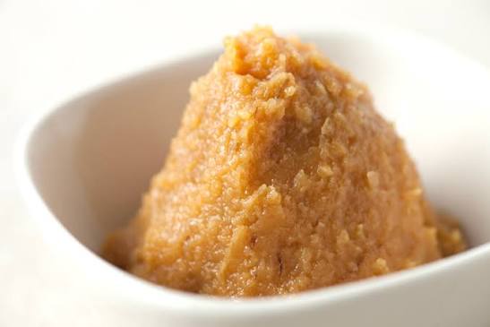 Qué es el miso y cómo usarlo en la cocina diaria